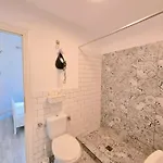 Apartment Downtown Spacious Retreat