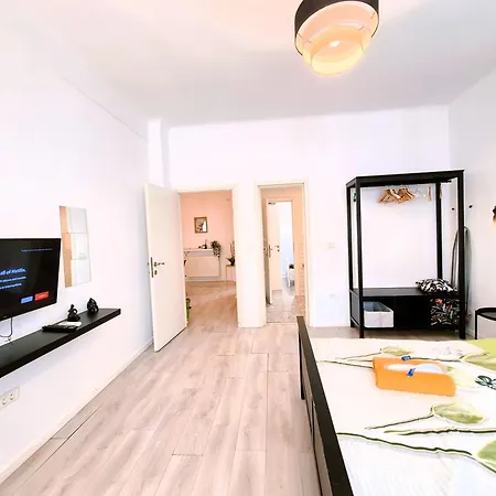 Downtown Spacious Retreat Apartament *