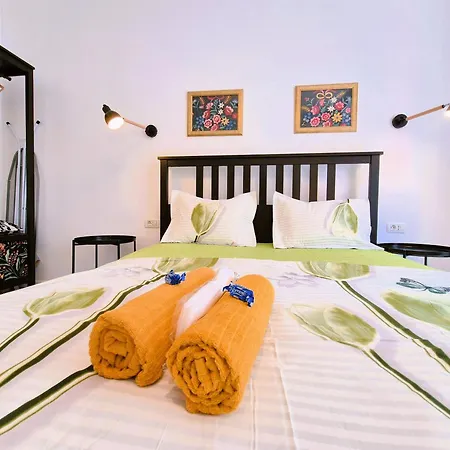 아파트 Downtown Spacious Retreat *