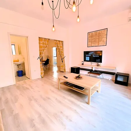 Downtown Spacious Retreat Bukareszt