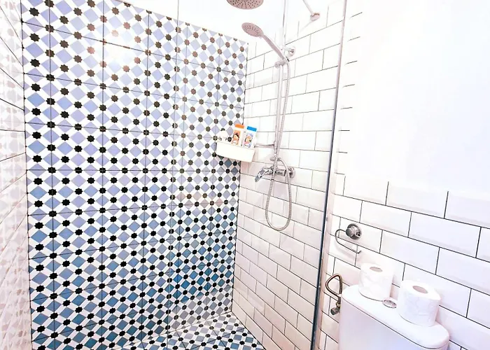 Downtown Spacious Retreat Bukareszt