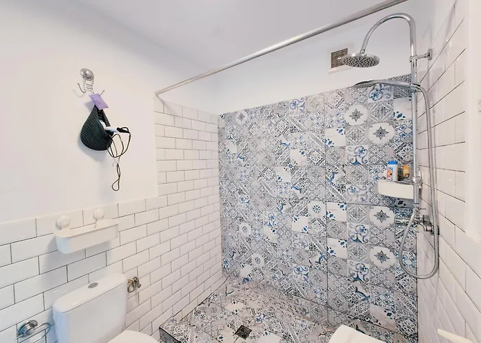 Downtown Spacious Retreat Apartament *