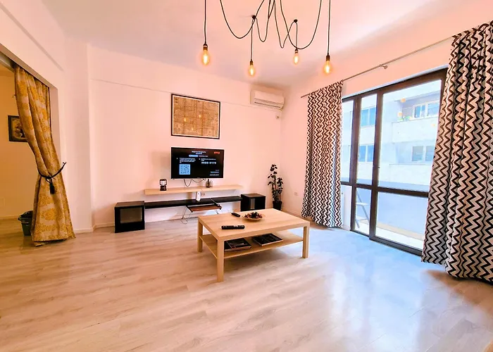 Downtown Spacious Retreat